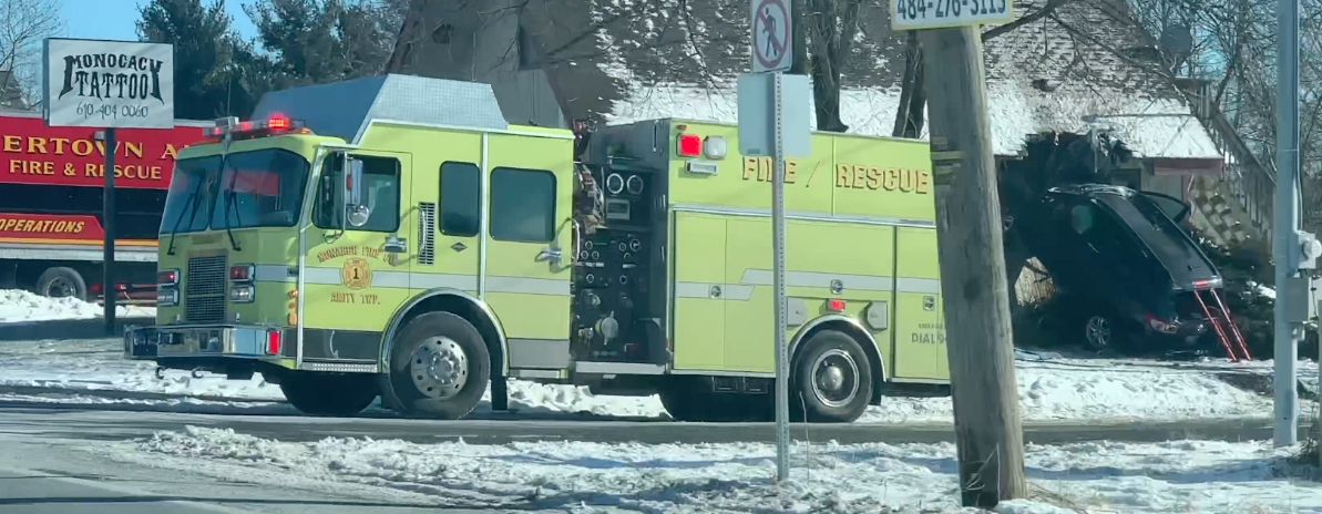 Car crash into building on 422 in Birdsboro Berks County PA